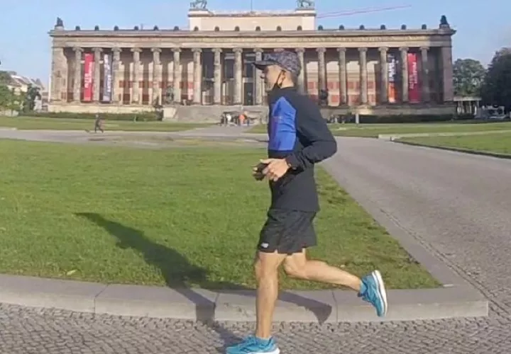 Juan Cedeño, es uno de los panameños que llegó a Europa con la mira puesta en correr la Maratón de Berlín. Cortesía