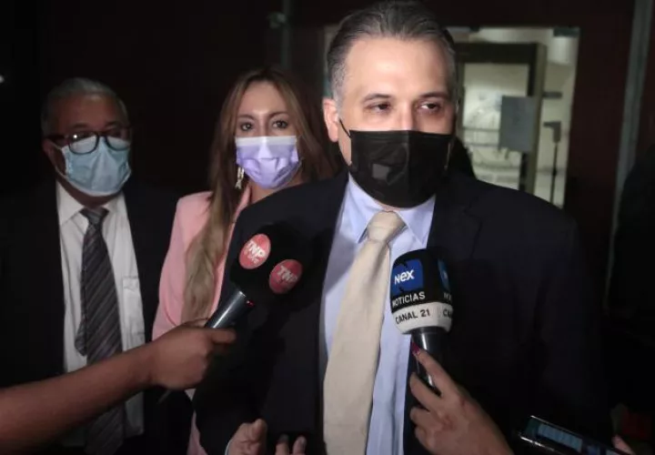 La defensa de Ricardo Martinelli asegura que seguirá destruyendo el caso de la fiscalía. Víctor Arosemena