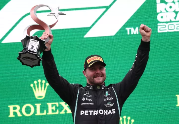 Valteri Bottas, ase lleva el Gran Premio de Turquía. Foto:EFE