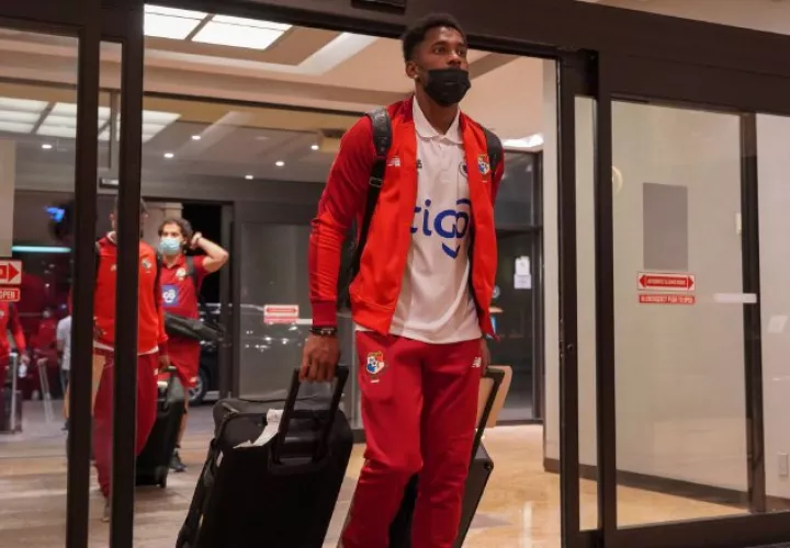 Amir Murillo llega a Toronto. Foto: Fepafut