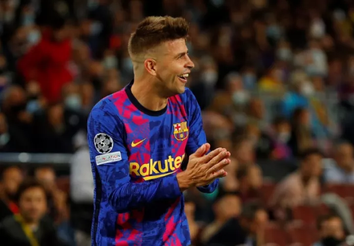 El defensa del Barcelona Gerard Piqué, desteja su gol. Foto:EFE
