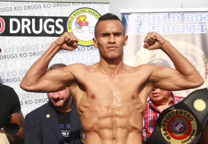 Bryan 'La Roca' De Gracia, el  chiricano se enfrentará al colombiano Luis De La Rosa. Foto: Twitter  