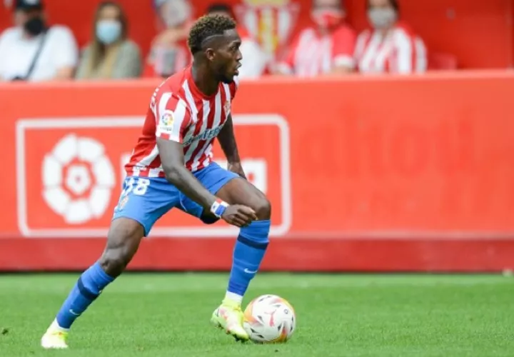 José Luis "Puma" Rodríguez, jugador del Sporting de Gijón. Foto:@Gijon
