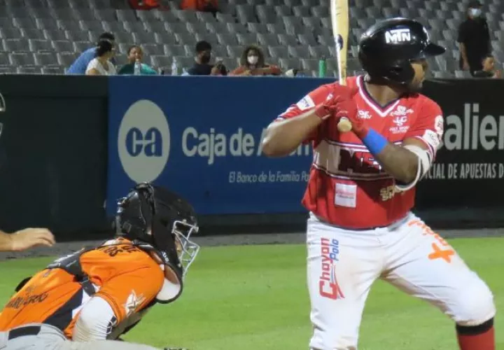 Panamá se impuso en la serie semifinal contra Los Santos por 4-1. Foto.Fedebeis
