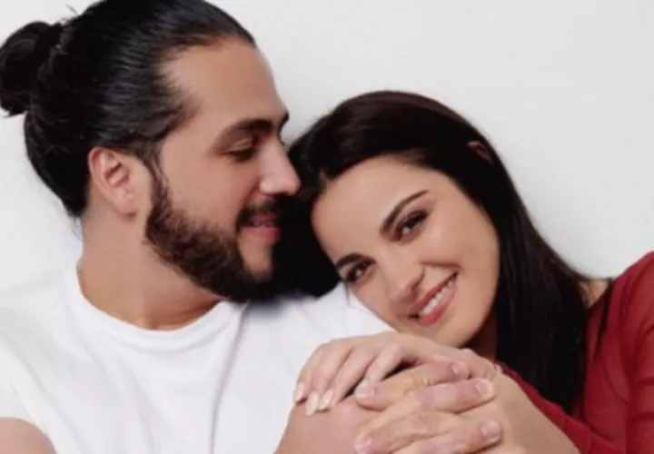 Andrés Tovar y Maite Perroni. Instagram