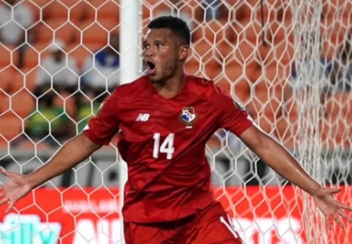 Rolando 'Toro' Blackburn. Foto: @Fepafut