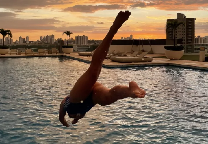 Lea Riccoboni en la natación. Foto: Cortesía