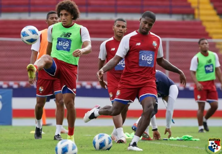  Adalberto Carrasquilla (izq.) y Armando Cooper Foto: Fepafut