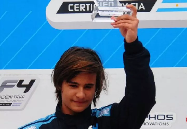 Valentino MinI subió al podio en Argentina. Foto: Cortesía.