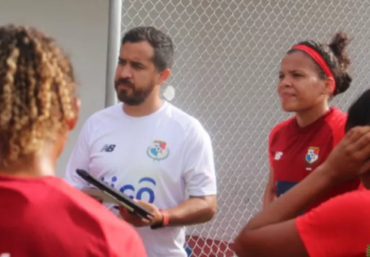 'Nacho' Quintana, técnico de Panamá. Foto: Fepafut