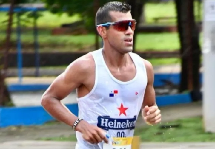 Jorge Enrique Castelblanco, con el mejor tiempo en media distancia en Panamá. Micah De La Cruz/ @alexeifilms_