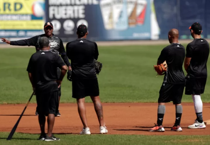 Astronautas de Panamá se mantienen entrenando en el estadio Rod Carew. Foto: Probeis
