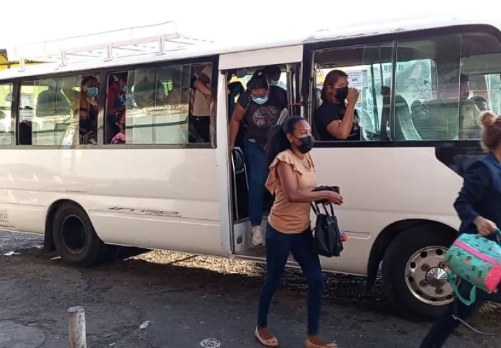 Los pasajeros de rutas internas de La Chorrera son los más afectados. Eric Montenegro