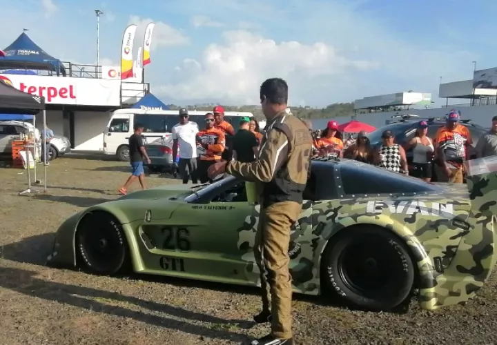 Auto del piloto Emilio Valverde. EPASA