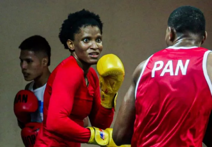 Atheyna Bylon en los entrenamientos de la selección de boxeo Foto: Pandeportes