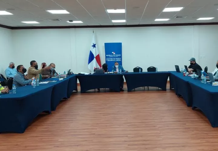 Como ocurre siempre cuando hay una huelga convocada, se espera que las negociaciones en este fin de semana sean maratónicas para  tratar de llegar a un acuerdo.  Archivo