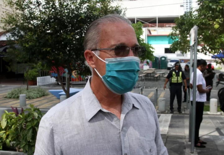 El alcalde de la ciudad de Panamá, José Luis Fábrega, desde que llegó al cargo ha sido cuestionado por sus decisiones. Víctor Arosemena