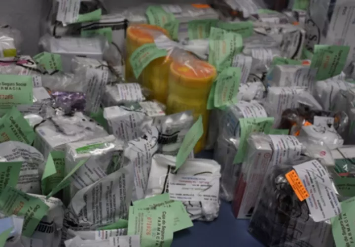 Asegurados podrán obtener medicinas en farmacias privadas. Archivo