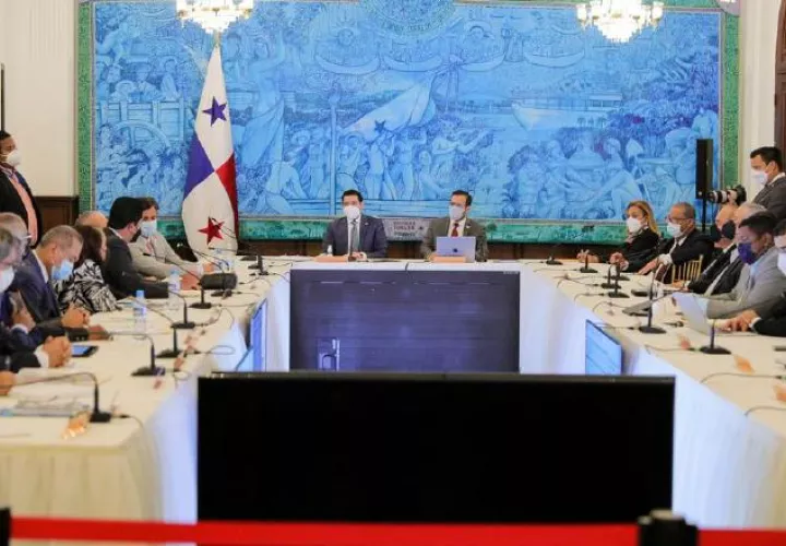 Mesa técnica entregó recomendaciones  para atender el desabastecimiento de medicamentos. Cortesía.