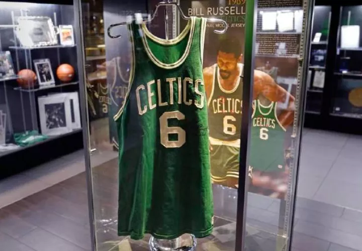 Bill Russell jugó para los Boston Celtics en la NBA. Foto:EFE