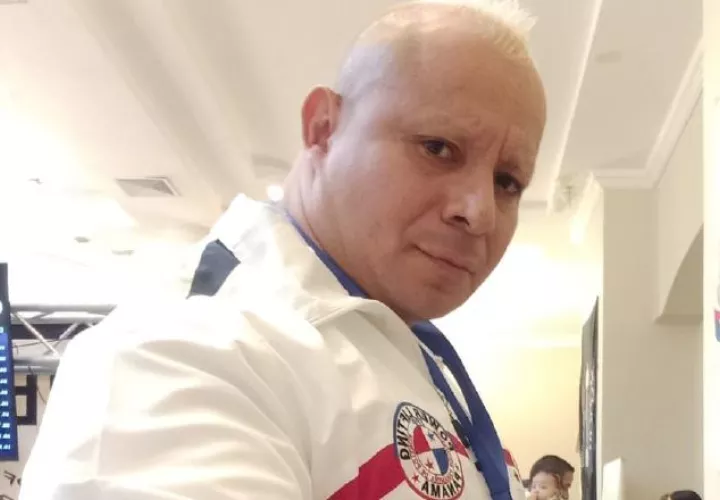 Dd-Mo representa a Panamá en powerlifting. Foto: Cortesía