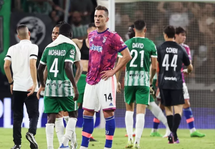 Arkadiusz Milik de Juventus, lamenta la derrota. Foto: EFE