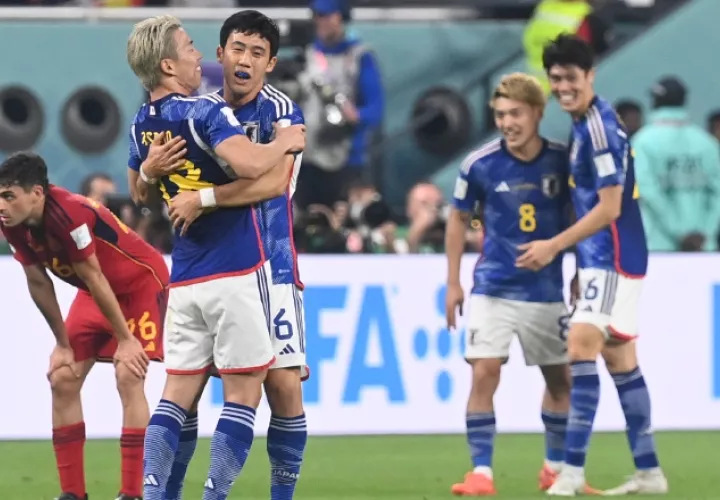 Japoneses festejan. Foto:EFE