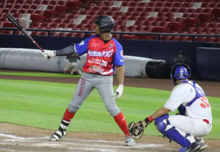 Las Águilas Metropolitanas se encuentran invitas en tres juegos. Foto: Probeis