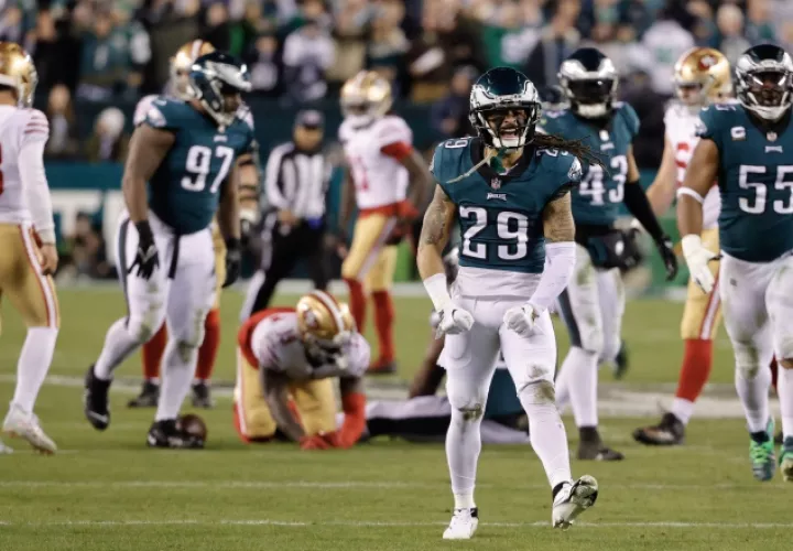 Jugadores del Eagles festejan. Foto:EFE