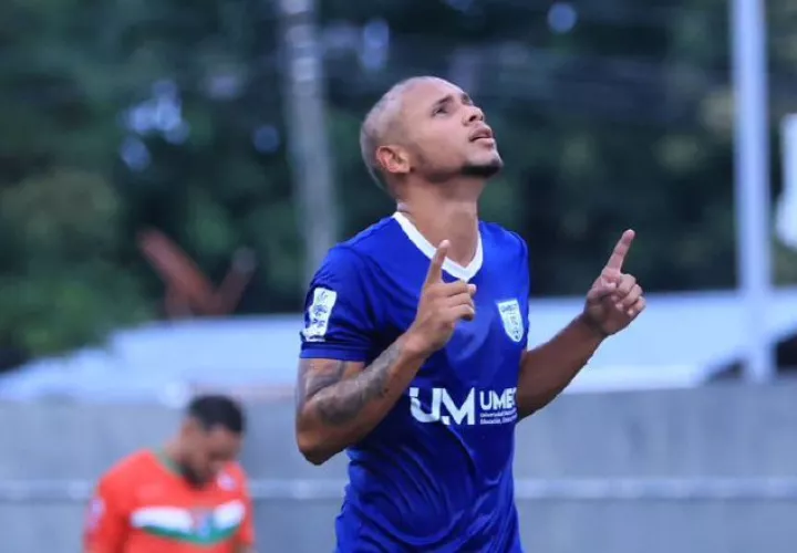 Luis González anotó dos goles en el triunfo de Umecit. Foto: LPF