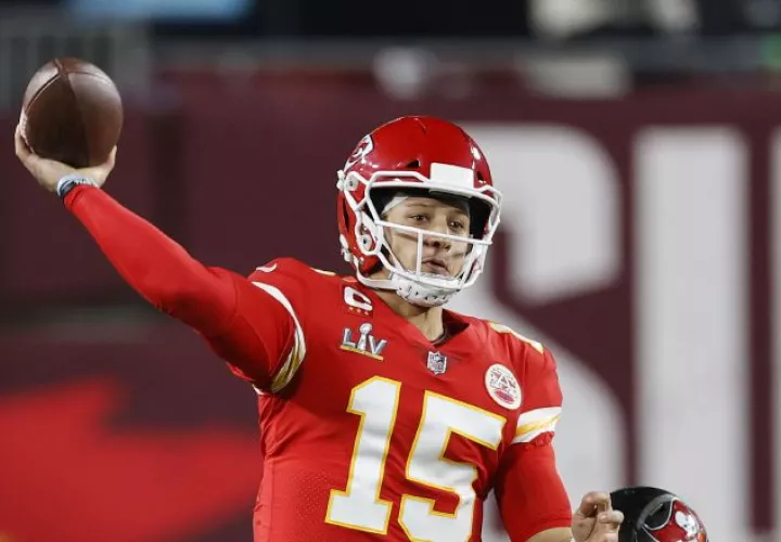 Kansas City Chiefs es liderado por su mariscal de campo, Patrick Mahomes. Foto.EFE