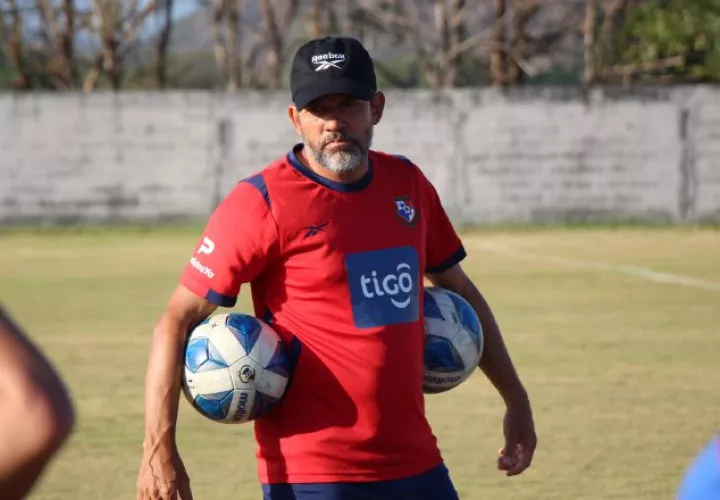 Mike Stump, técnico de la Sub-17 de Panamá. Foto: Fepafut