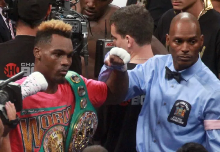 Jermell Charlo y  Saúl 'Canelo' Álvarez. Foto:EFE