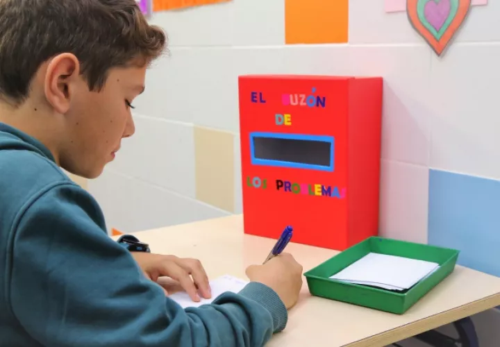 El Buzón de los Problemas, actividad de educación emocional.  EFE