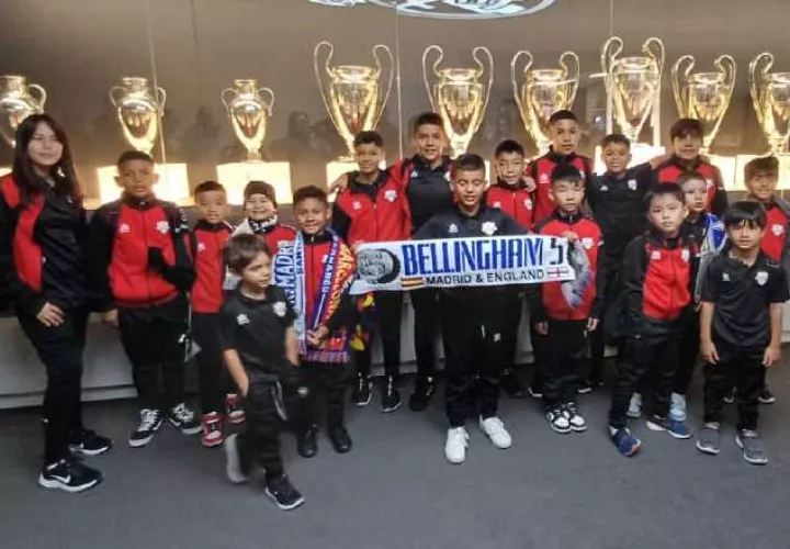 Los chicos de Rojos Kids en España. Foto: Cortesía