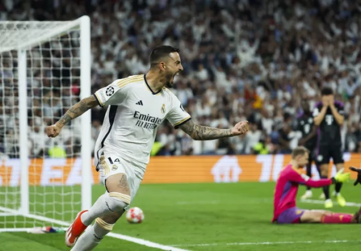 Joselu del Real Madrid, celebra el primer gol del equipo español durante el juego de vuelta ante el Bayern en la semifinal de Champions. Foto: EFE