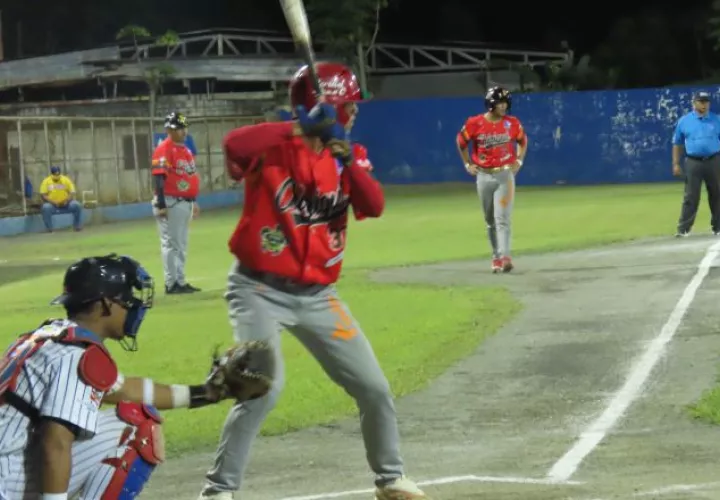 La serie entre Chiriquí y Azuero se encuentra empara por 1-1. Foto: Fedebeis