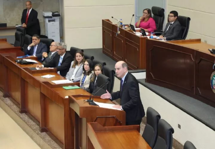 Felipe Chapman debe volver al Pleno de la Asamblea Nacional.  Archivo
