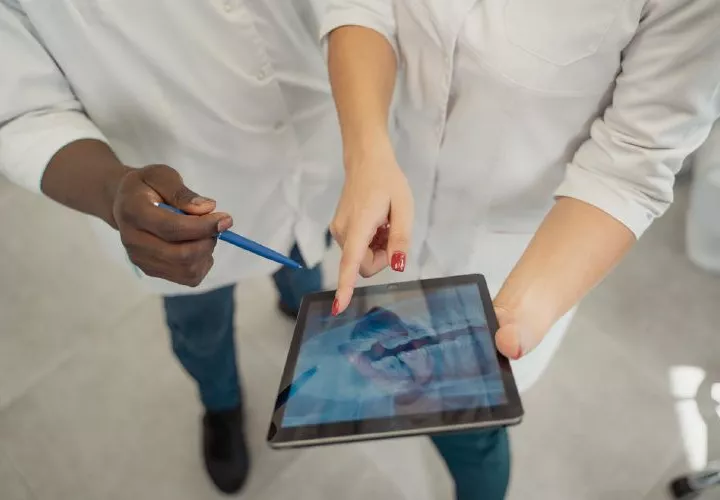 En la búsqueda criminal de datos, la telemedicina y el IoT médico son dos tendencias que preocupan a los profesionales de seguridad.  Pexels