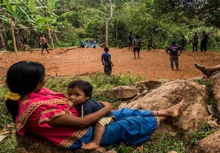 El 77 % de los niños, niñas y adolescentes sin registro en el país son indígenas.  Archivo