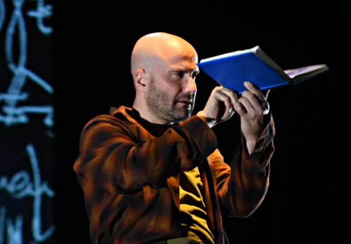 48659071.jpg