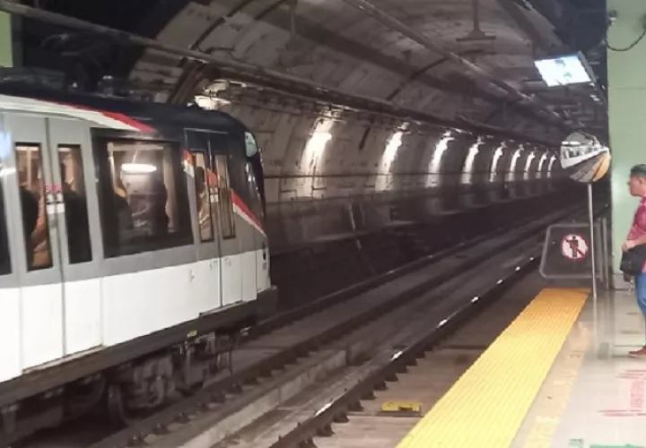 El diámetro del túnel de la Línea 1 es menor al de la Línea 3, que actualmente se construye y que presenta avance de 28%. Archivo