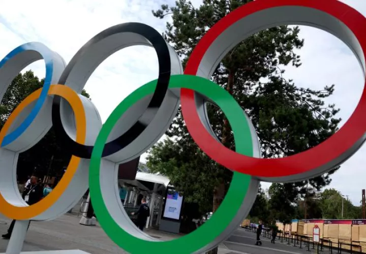 Los Anillos Olímpicos durante los Juegos Olímpicos de París 2024. Foto: EFE