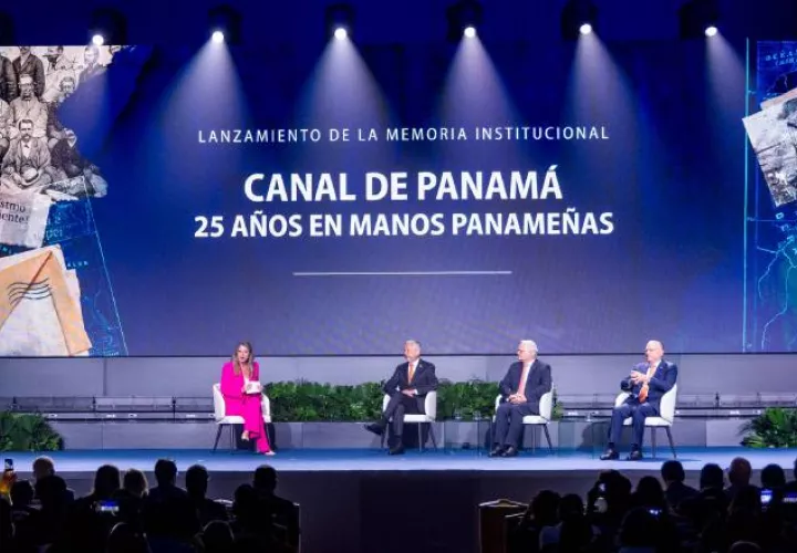 Los tres administradores que ha tenido el Canal, participaron en un conversatorio este jueves.  Cortesía