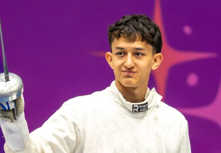 Isaac Dorati, ganó bronce en esgrima. Foto: COP