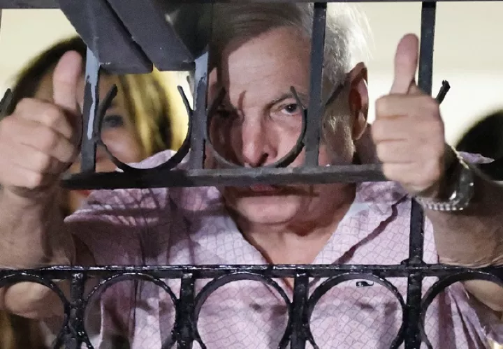 Ricardo Martinelli ha denunciado ser víctima de persecución. EFE