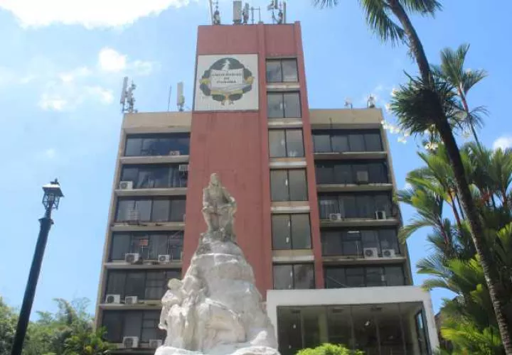 La Universidad de Panamá atiende a más de 90 mil estudiantes. Foto: Cortesía