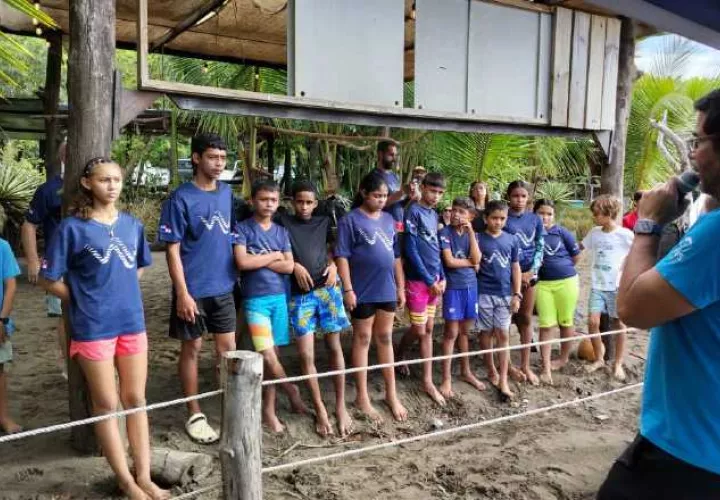 El torneo de surf se realiza en diferentes categorías. Foto: Cortesía