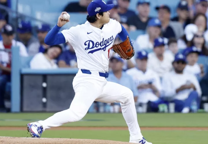 Ohtani, lanzador ganador del cuarto partido ante los Cerveceros. Foto: EFE