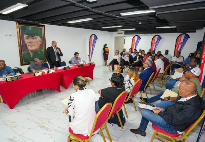 La mitad de los directivos del CEN del PRD será cambiada. Archivo